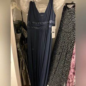 Navy classic fit long gown perfect for any formal event